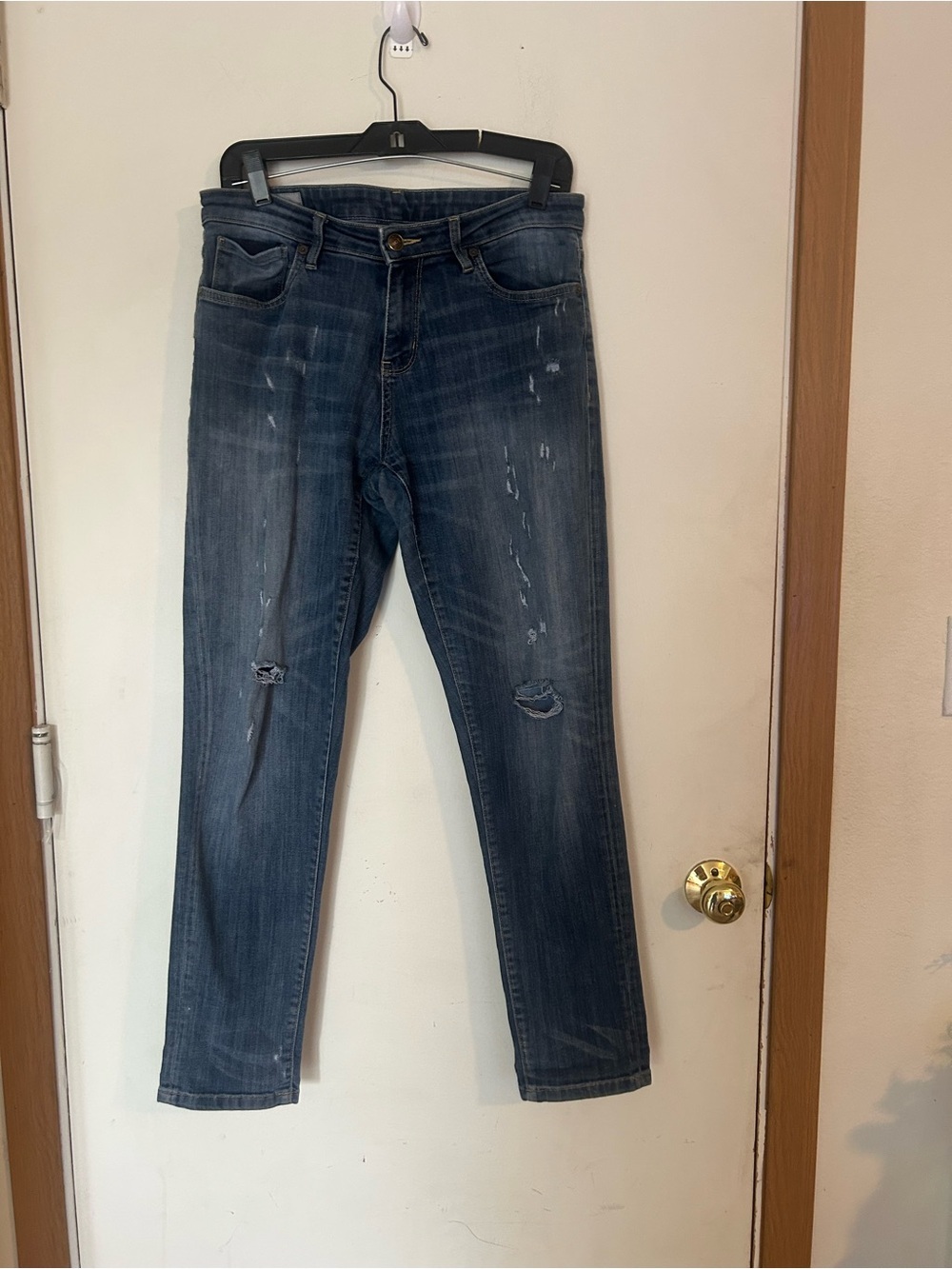 dish relaxed, skinny size 29 ladies denim jeans with distressing